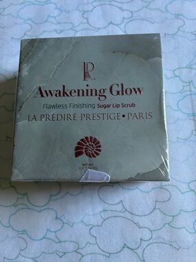 Awakening Glow Sugar Lip Scrub – Rose Gold Packaging